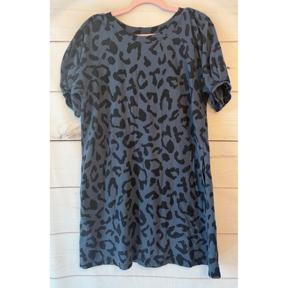 Velvet by Graham & Spencer Blue Leopard Sweatshirt Dress Short Sleeve Pockets L